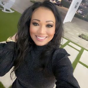 Meet your Posher, Alexus